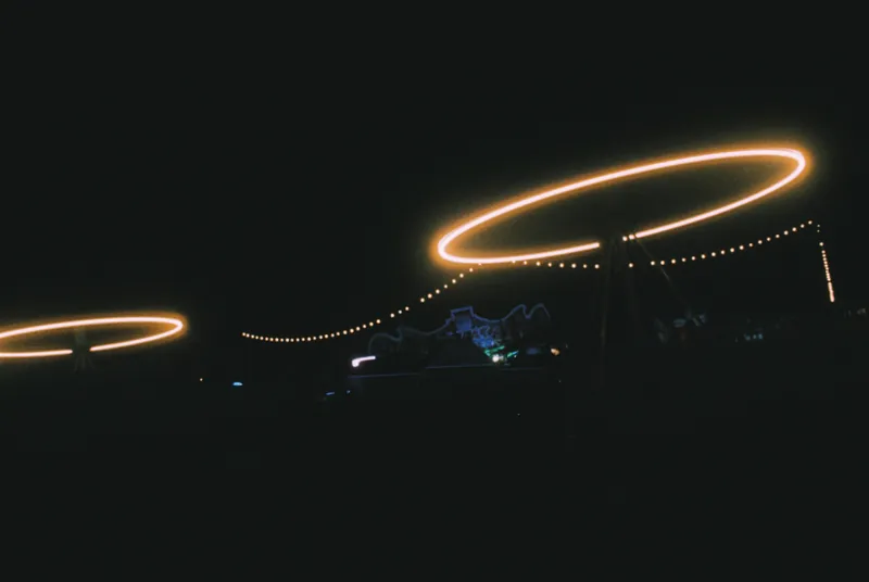 35mm street photograph by Alex Daniels